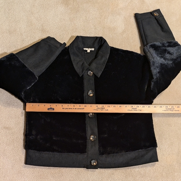 Women's Mystree mixed media black faux fur & suede cropped jacket | Size L - Picture 5 of 8